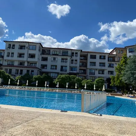 Harmony Hills Tomovi C12
